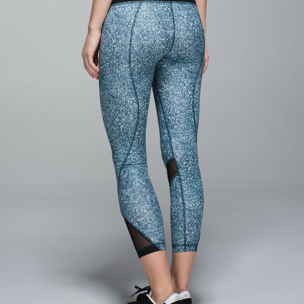 Lululemon Inspire Tight Pebble Print Blue Green Leggings Yoga Workout